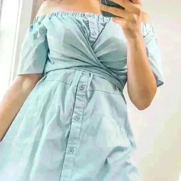 Francesca’s blue sky  - Picture 6 of 8